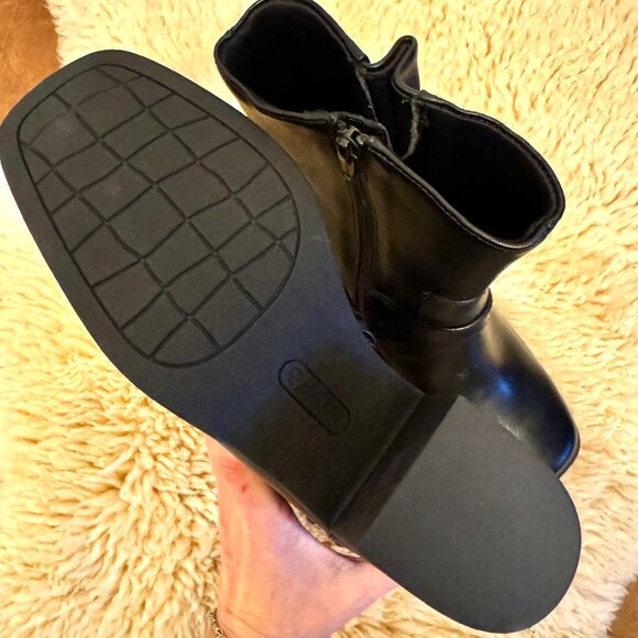 Baretraps Boots - Picture 3 of 4